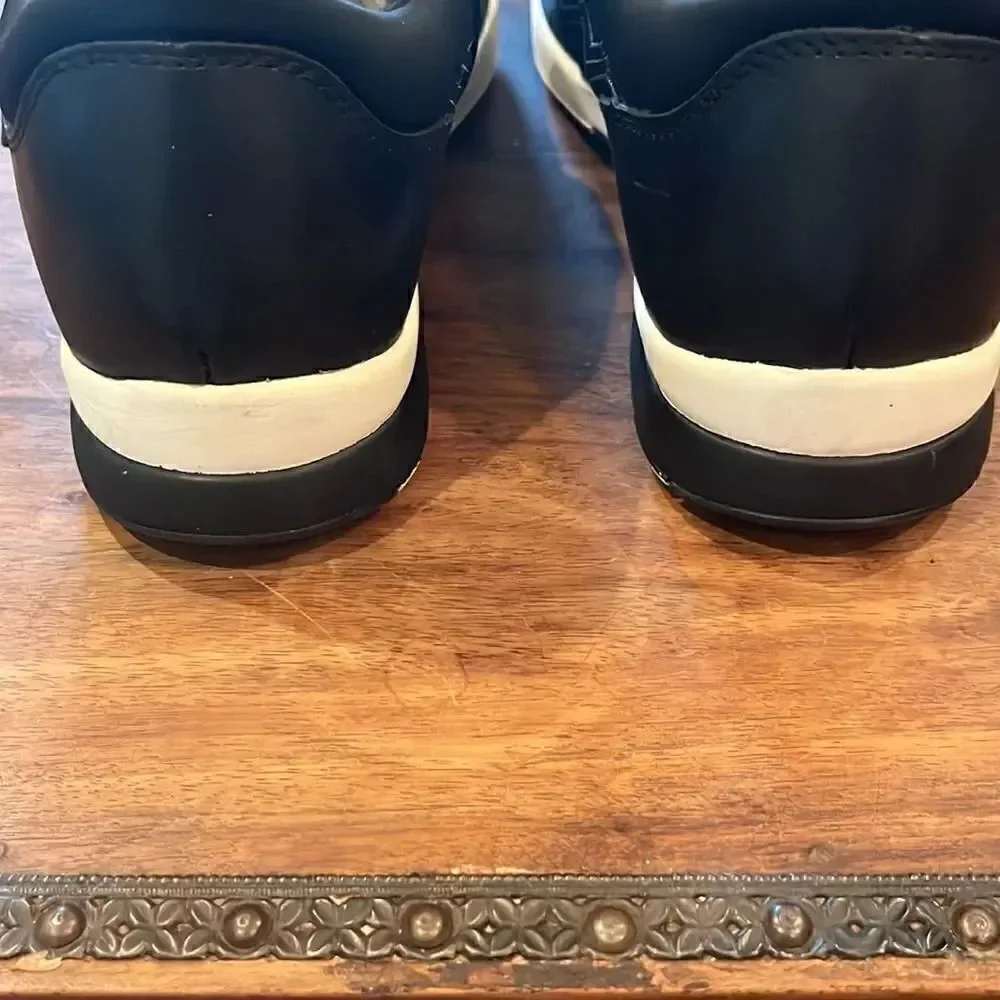 Drew Moonwalkers, black and white, size 8.5 W!